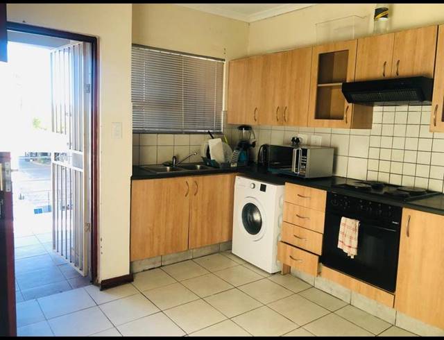 2 BEDROOM APARTMENT FOR SALE IN FERNDALE